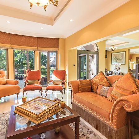 Yanjoon Holiday Homes - Palm Jumeirah Frond A Villas ดูไบ ภายนอก รูปภาพ