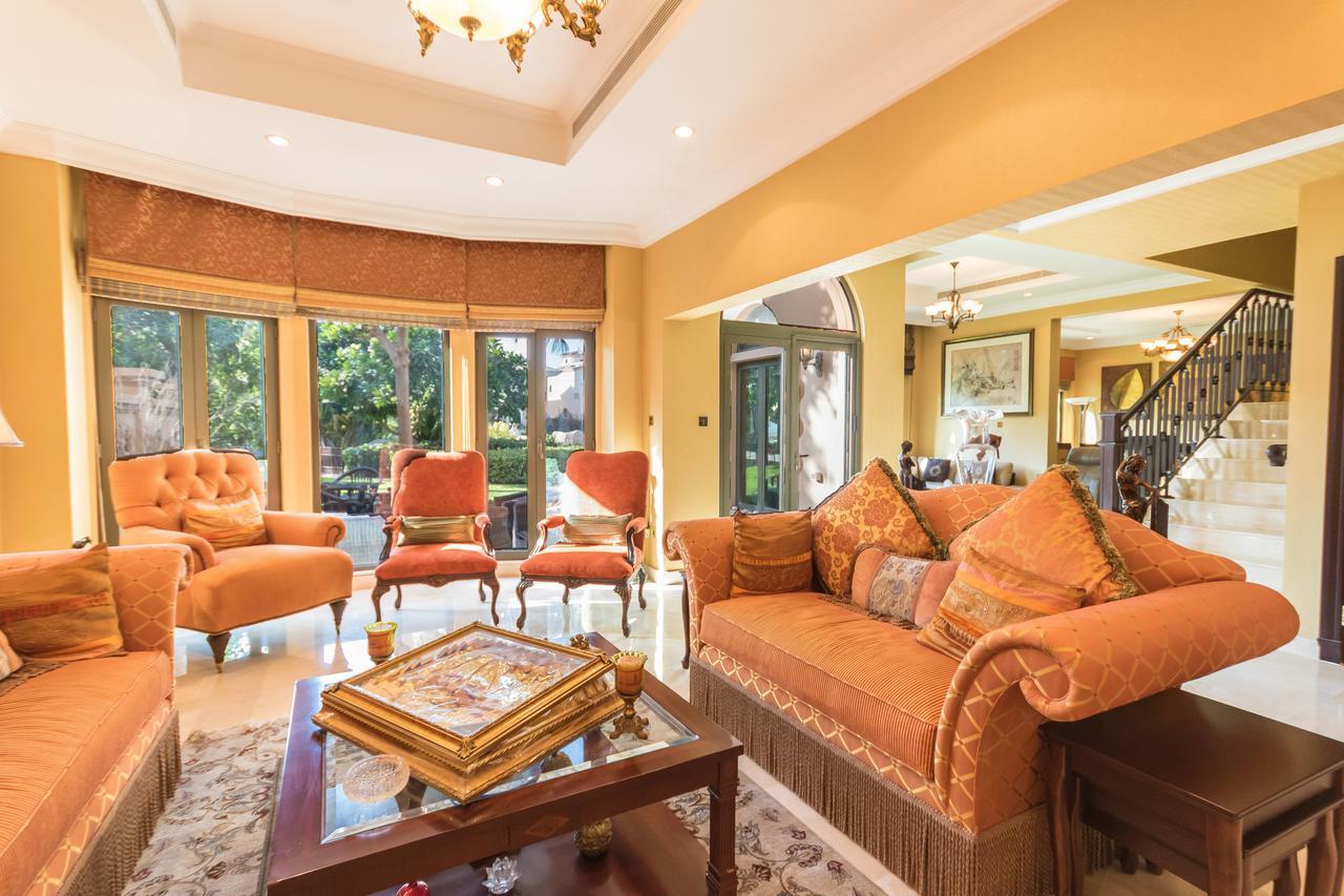 Yanjoon Holiday Homes - Palm Jumeirah Frond A Villas ดูไบ ภายนอก รูปภาพ