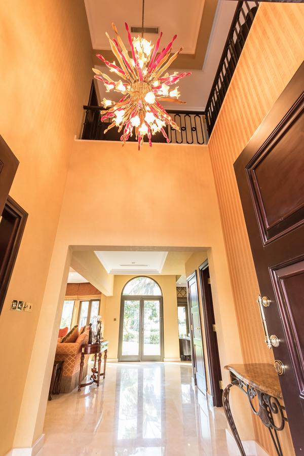 Yanjoon Holiday Homes - Palm Jumeirah Frond A Villas ดูไบ ภายนอก รูปภาพ