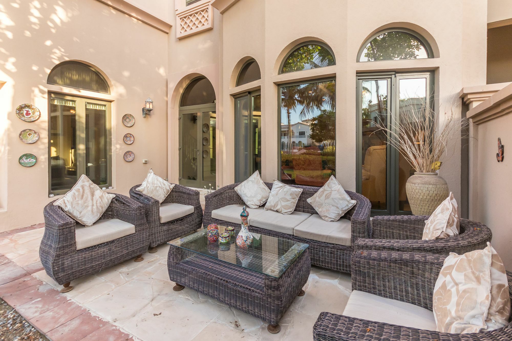 Yanjoon Holiday Homes - Palm Jumeirah Frond A Villas ดูไบ ภายนอก รูปภาพ